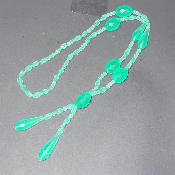 Vtg Green Uranium Glass Beaded Necklace UV Reactive Vaseline Glass Glows Flapper - Picture 10 of 16